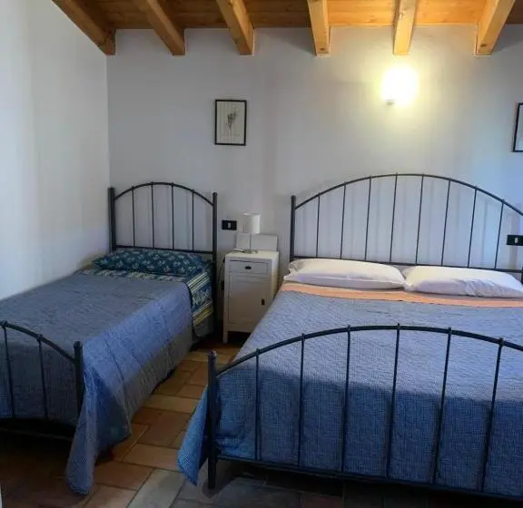 ３ベッドルームハウス, Agriturismo Case In Collina