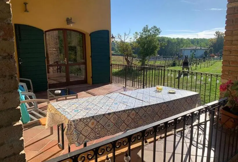 ３ベッドルームハウス, Agriturismo Case In Collina