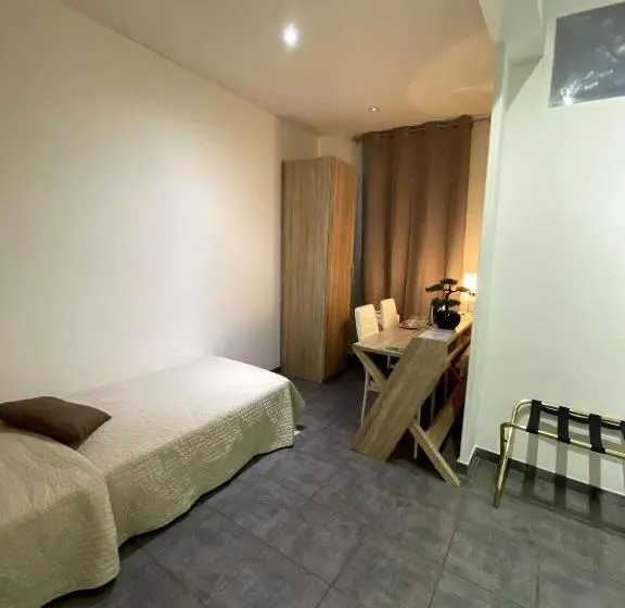 スタンダードトリプルルーム, Citadelle