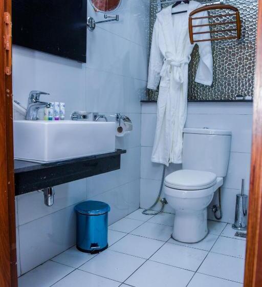 اتاق سوپریور با تخت بزرگ, Limewood