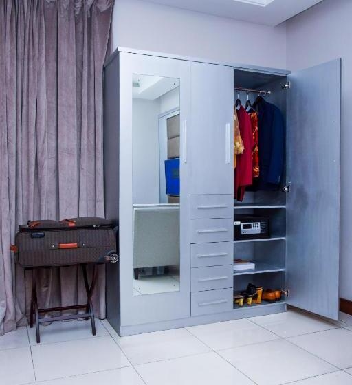 استودیوی استاندارد, Limewood