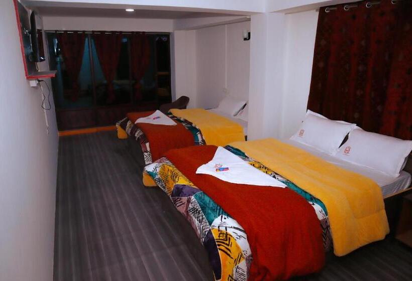 Quarto Familiar, Mountain Meadows