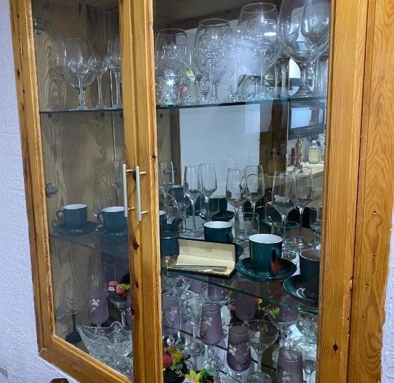 اتاق استاندارد با چشم‌انداز باغ, Sagapo