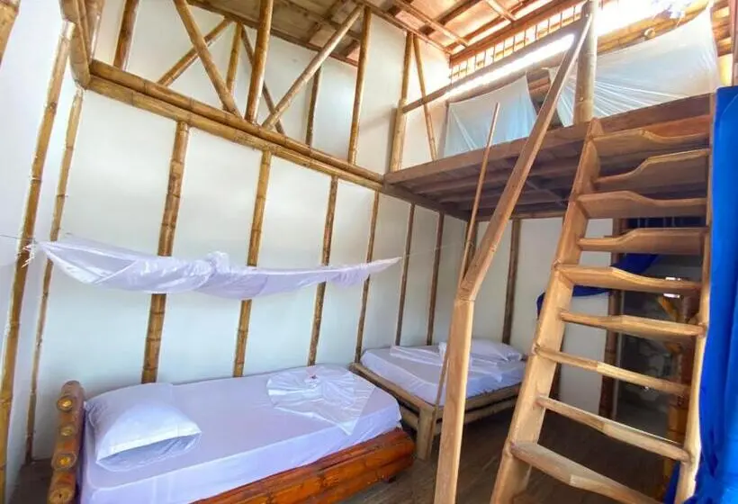 スタンダード４人部屋, Posada Mama Nati, Arusí