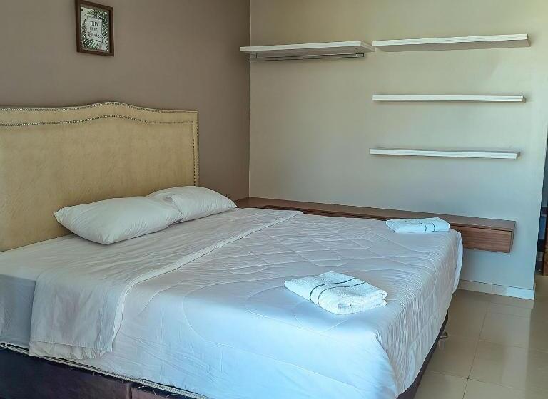 سوئیت با تخت بزرگ, Costa Sur