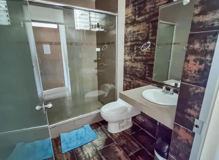 استودیو استاندارد با تخت کینگ, Costa Sur