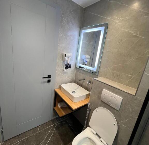 اتاق لوکس با بالکن, Resol Hotel 2