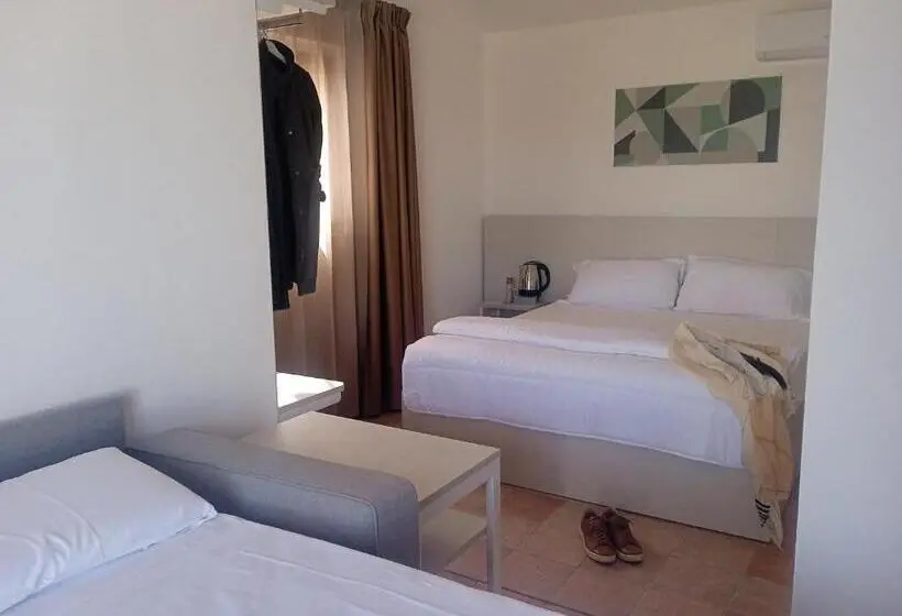Perhehuone, Q Resort