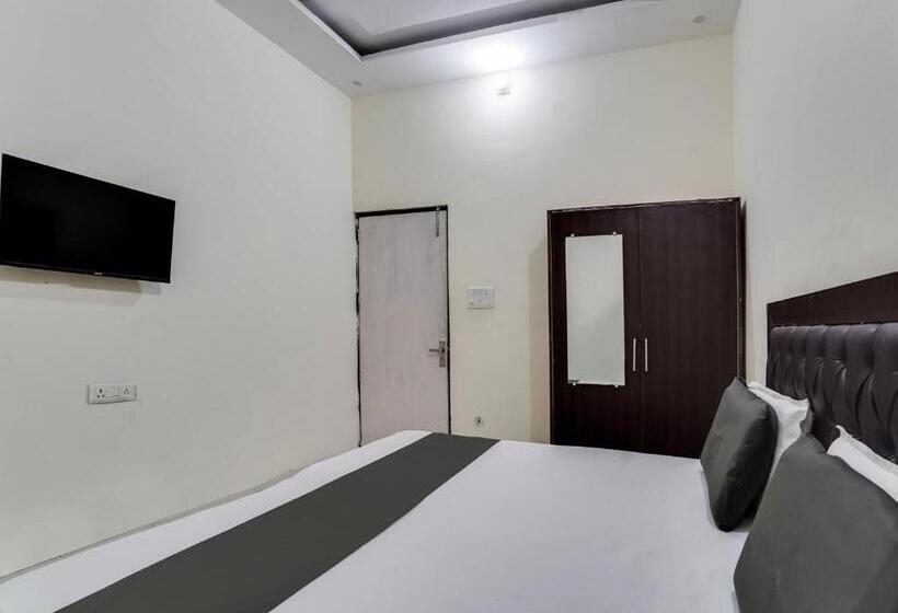 Номер Стандарт, Oyo Hotel R.r A Highway Inn