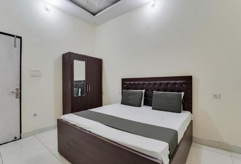 Номер Стандарт, Oyo Hotel R.r A Highway Inn