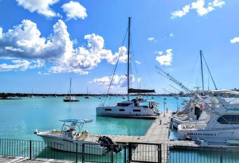 آپارتمان 1 خوابه با چشم‌انداز استخر, Grand Baie Holiday Apartment