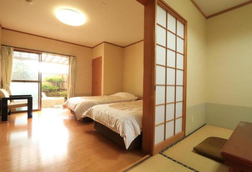 غرفة إدارية ثلاثية, New Chikusuisou