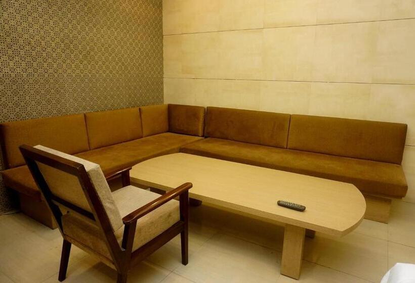 스탠다드 룸 킹사이즈 침대, Olivia