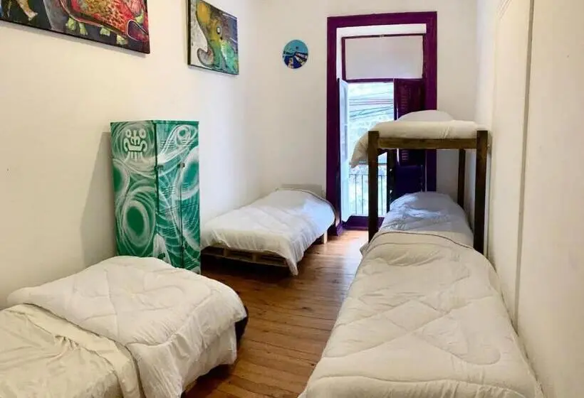 تختخواب در اتاق مشترک, Art Hostel Casa Chaman