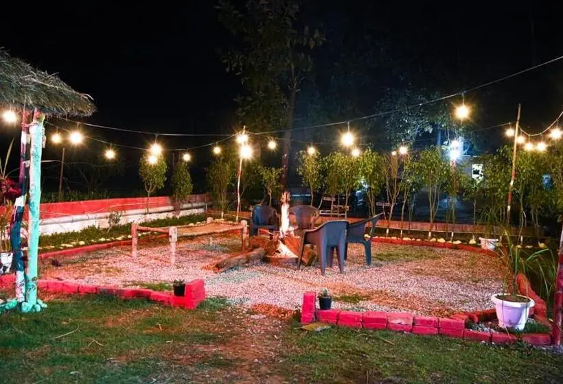 デラックスルーム, Corbett Tiger Retreat By First Crown