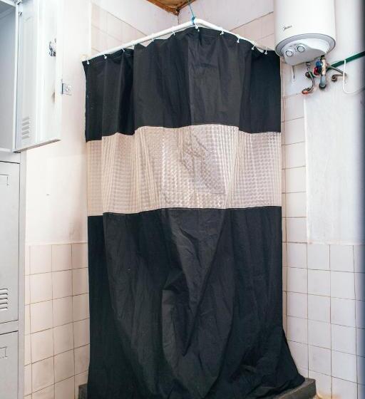 سوییت خانوادگی, Madagascar Underground