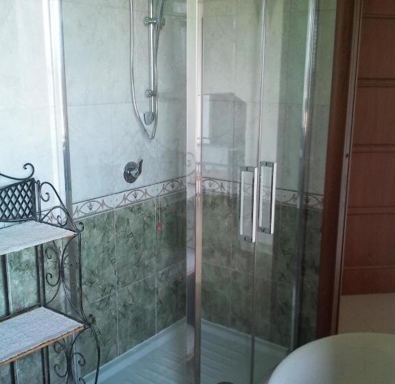 Номер Стандарт с Балконом, B&b La Pineta