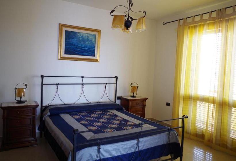 Номер Стандарт с Балконом, B&b La Pineta