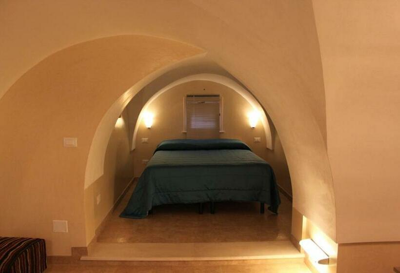 חדר סטנדרט לארבעה, Dimora Storica   Casa Sicuro