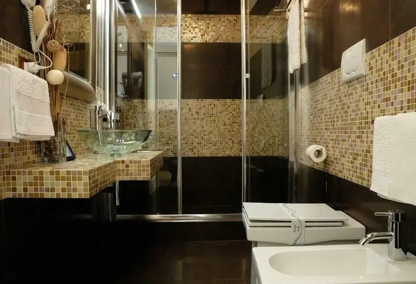 Standard Kolmen Hengen Huone, Dimora Storica Casa Sicuro