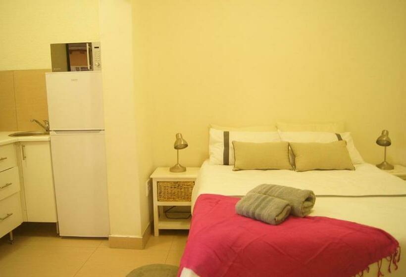 اتاق استاندارد, Emerald Bed&breakfast