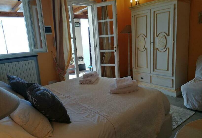 Quarto Estandar com Terraço, La Serra Sul Mare