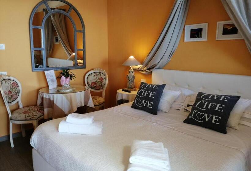 Quarto Estandar Vista Mar, La Serra Sul Mare