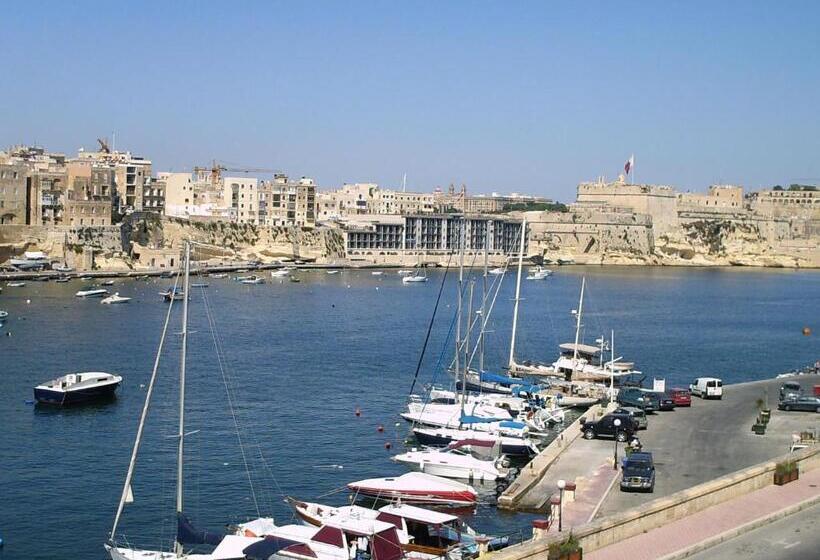 اتاق خانوادگی, Villa Del Porto