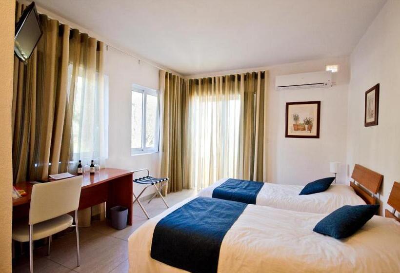 اتاق خانوادگی, Villa Del Porto