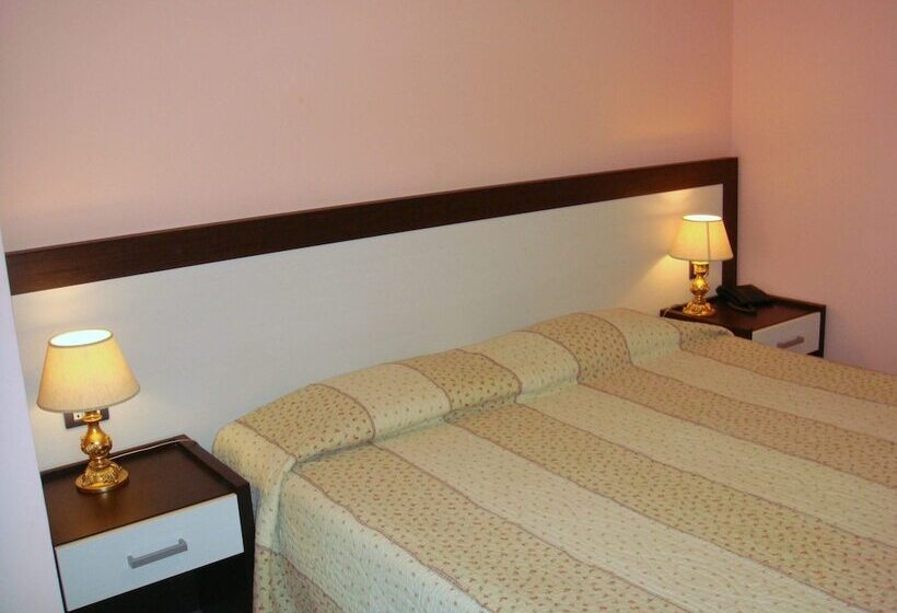 Номер Стандарт Трехместный, Camere America B&b