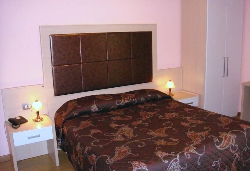 Четырехместный Номер Стандарт, Camere America B&b