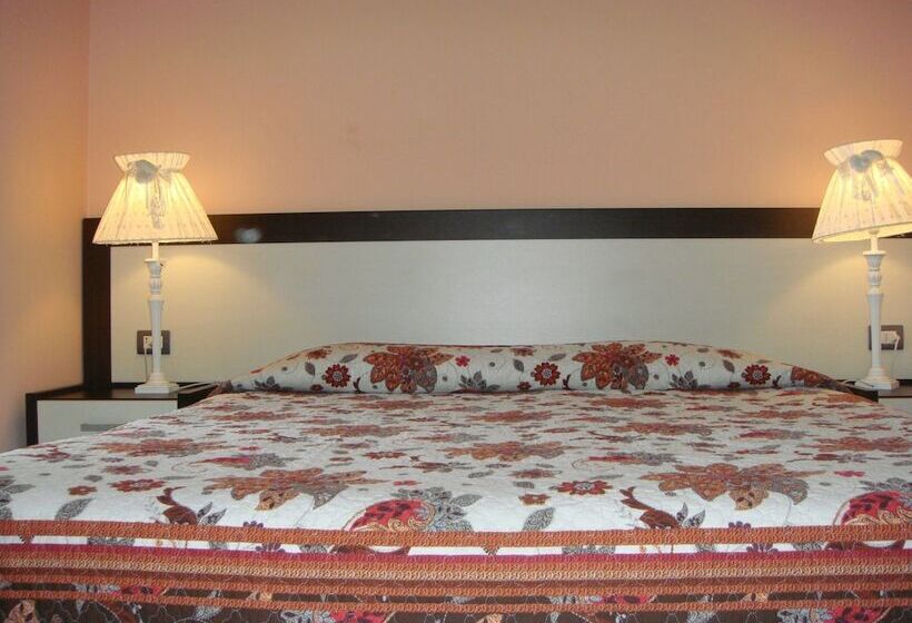 Четырехместный Номер Стандарт, Camere America B&b