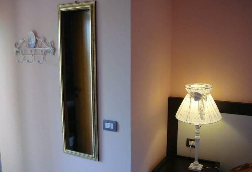 Номер Стандарт Трехместный, Camere America B&b