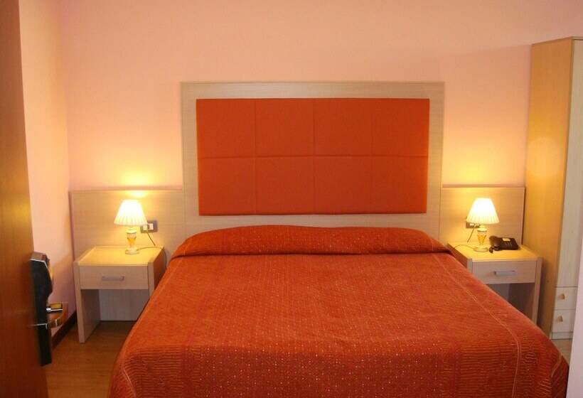 Номер Стандарт Трехместный, Camere America B&b