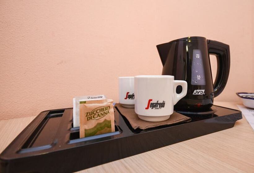 اتاق استاندارد چهار تخته, Camere America B&b
