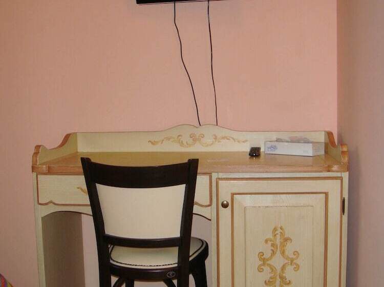 Четырехместный Номер Стандарт, Camere America B&b