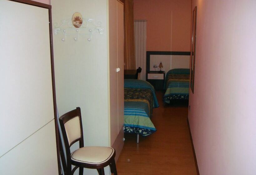 Четырехместный Номер Стандарт, Camere America B&b