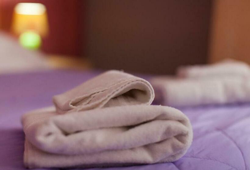 스탠다드 룸, Albi