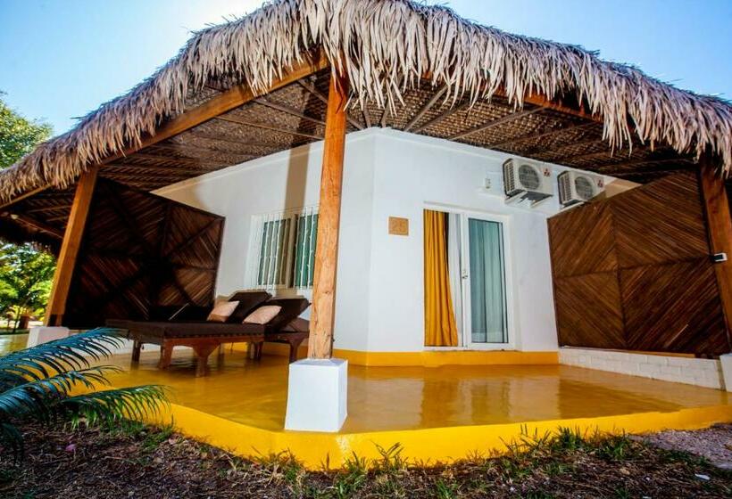 اتاق استاندارد, Antsanitia Resort