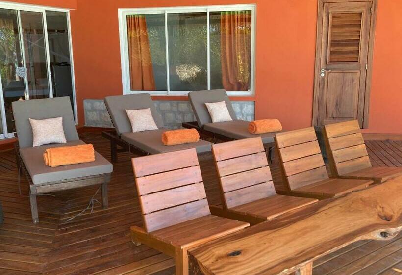 سوییت با استخر, Antsanitia Resort