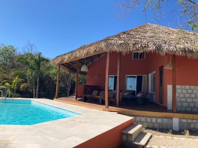 سوییت با استخر, Antsanitia Resort