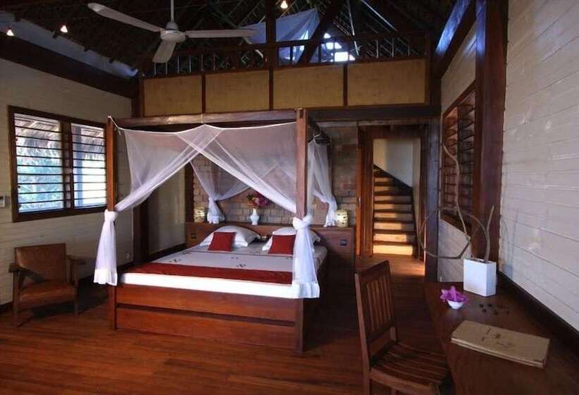 سوییت جونیور با چشمانداز دریا, Antsanitia Resort