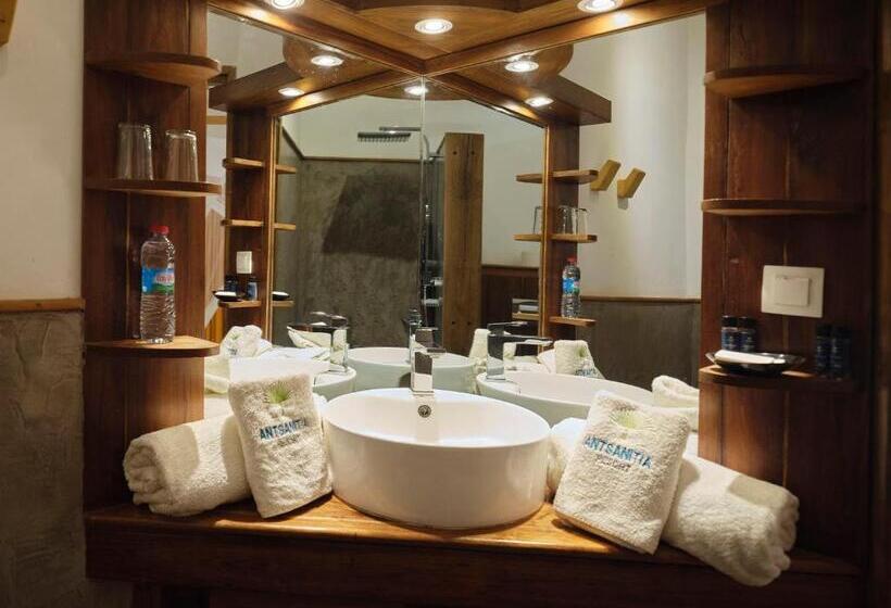 اتاق استاندارد, Antsanitia Resort