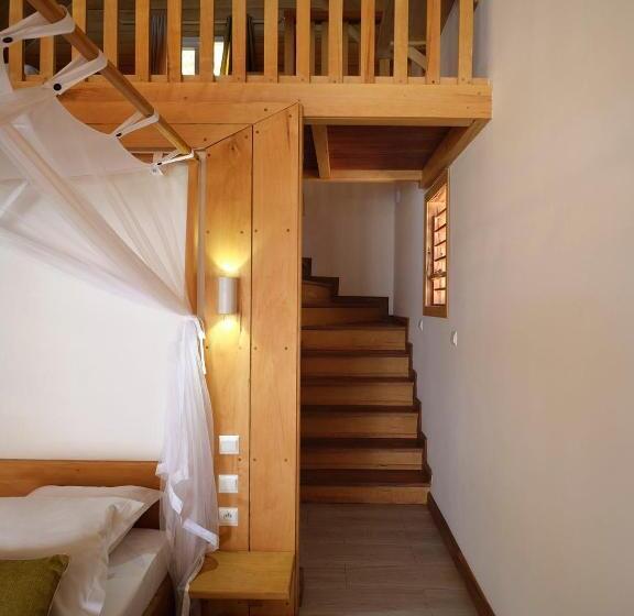 سوییت جونیور با چشمانداز دریا, Antsanitia Resort