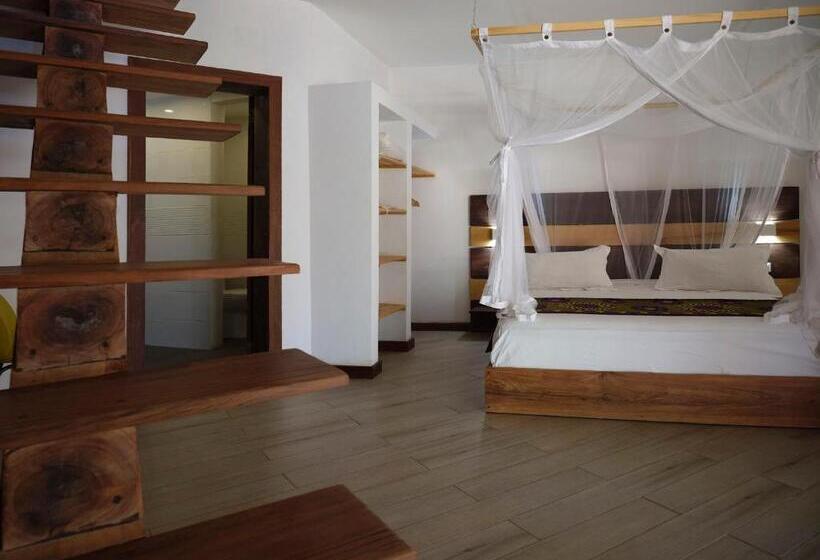 اتاق خانوادگی با چشمانداز باغ, Antsanitia Resort