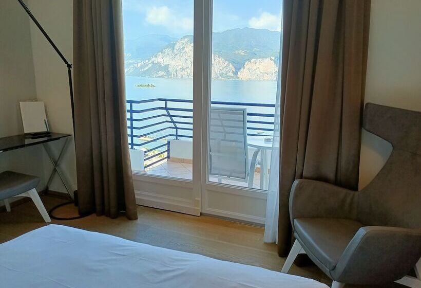 غرفة ديلوكس مطلة على البحيرة, Capri