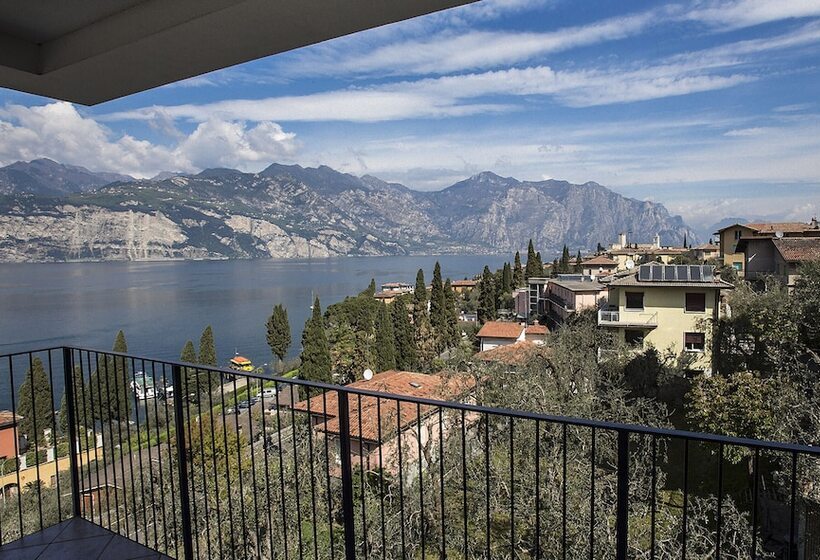 غرفة تنفيذية, Capri