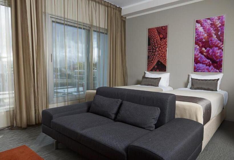 سوییت خانوادگی, Du Centre