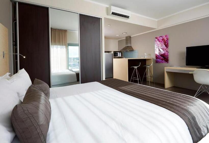 اتاق پرمیوم, Du Centre