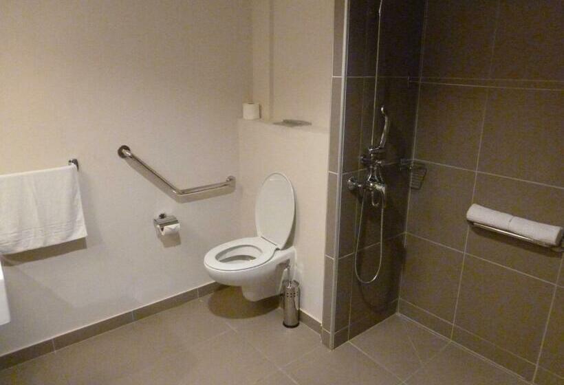 استودیوی استاندارد, Du Centre